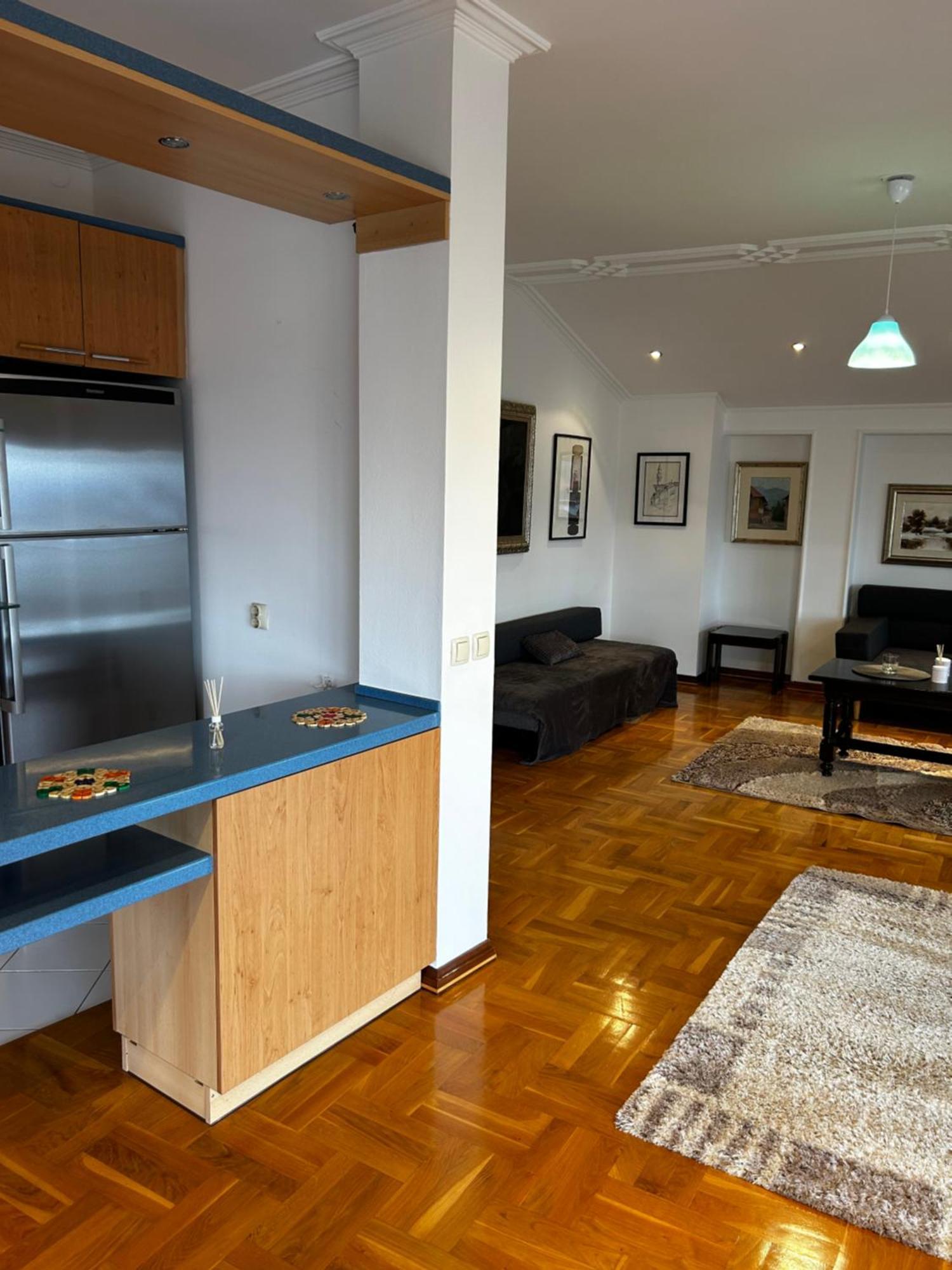 Deluxe Penthouse Private 1 - Center