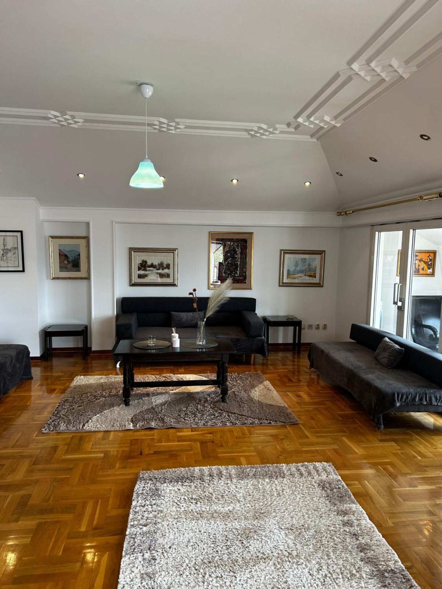Deluxe Penthouse Private 1 - Center Apartment
